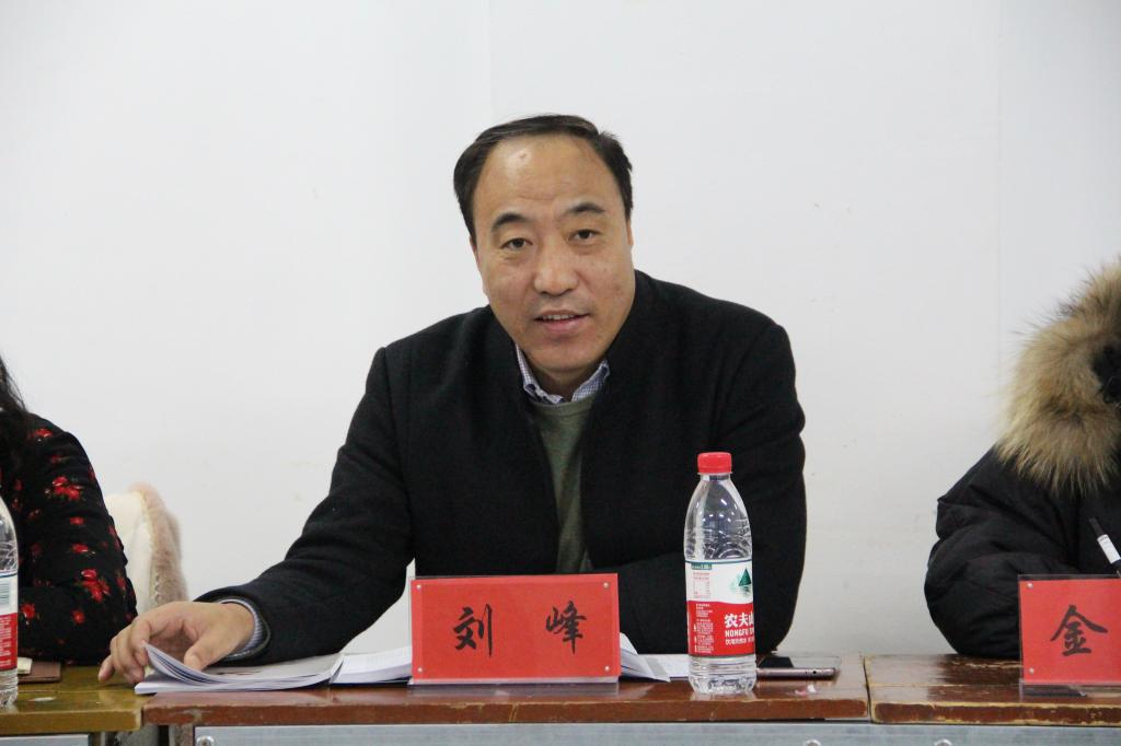 校纪委书记刘峰参加数学科学学院16级信息班师生座谈会